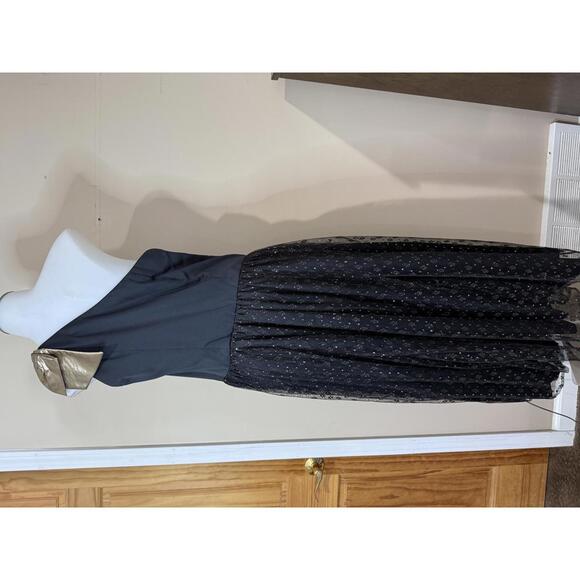 80s Trousers Up Vintage Elegant Black Dress  Gold Metallic Bow Shoulder Detail - Picture 8 of 11